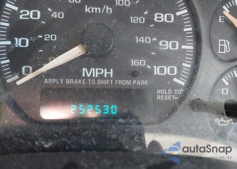 2001 Chevrolet Suburban 1500 Ls from USA, damaged, VIN 3GNEC16T71G284798